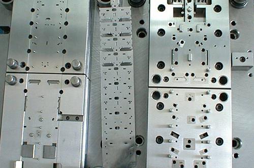 冲压模具：板料塑性成形的核心工艺装备